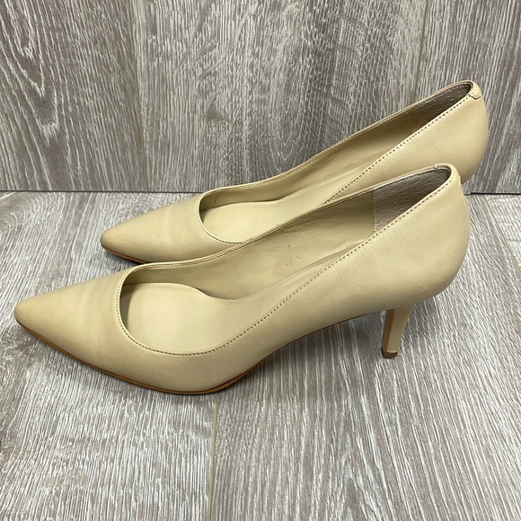 Ann Taylor Leather Pumps Heels Style 397174 Camel Nude 7M - Picture 1 of 16